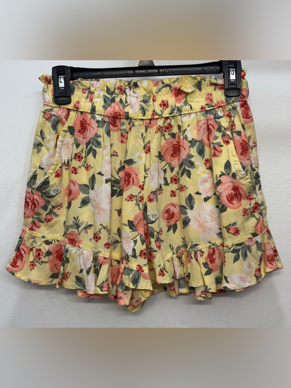 Hollister Yellow Rose Floral Ultra High Rise Flowy Shorts Womens Size XS NWOT